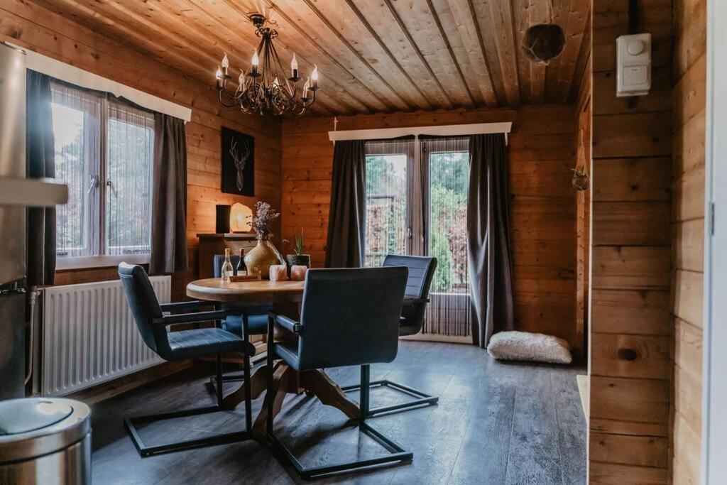 Cosy And Romantic Forest House Met Sauna Op De Veluwe Путен Екстериор снимка